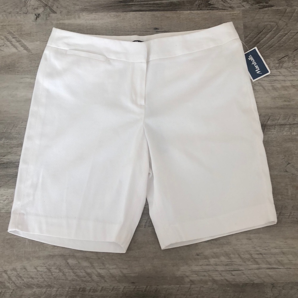 *NEW WITH TAGS* Carol Little shorts